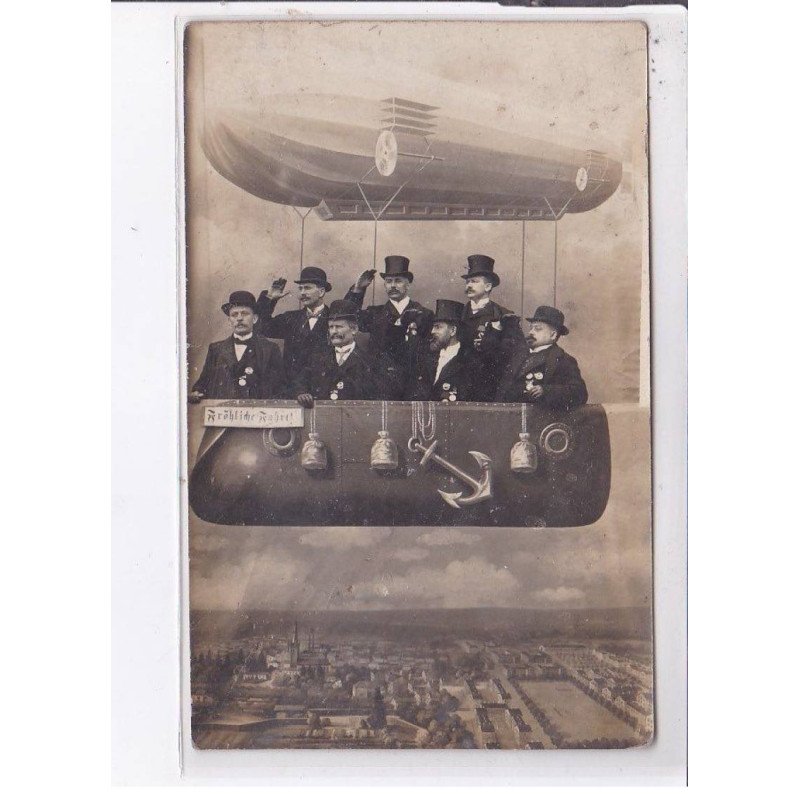 SURREALISME: photo montage, aviation, zeppelin - très bon état