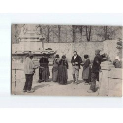 SAINTE ANNE D'AURAY : Entrée à la fontaine un jour de Pèlerinage - très bon état