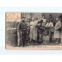 Camp de COETQUIDAN : Prisonniers allemands à la corvée de légumes - très bon état