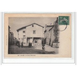 LE VIEUX CHARROUX - très bon état