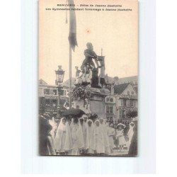 BEAUVAIS : Fêtes de Jeanne Hachette, les gymnastes rendant hommage à Jeanne - très bon état