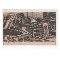 Déraillement de l'Express de Cherbourg en gare de BERNAY -(10 septembre 1910) - Débris des wagons - très bon état