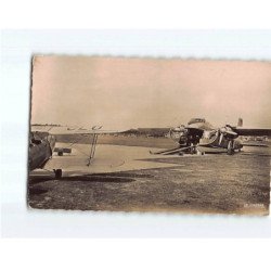 LE TOUQUET PARIS PLAGE : L'aérodrome, avion assurant la liaison avec l'Angleterre - état