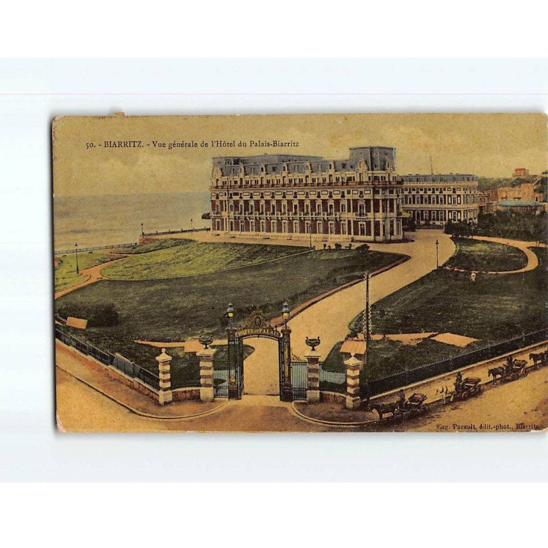 BIARRITZ : Vue générale de l'Hôtel du Palais-Biarritz - état BIARRITZ : Vue générale de l'Hôtel du Palais-Biarritz - état