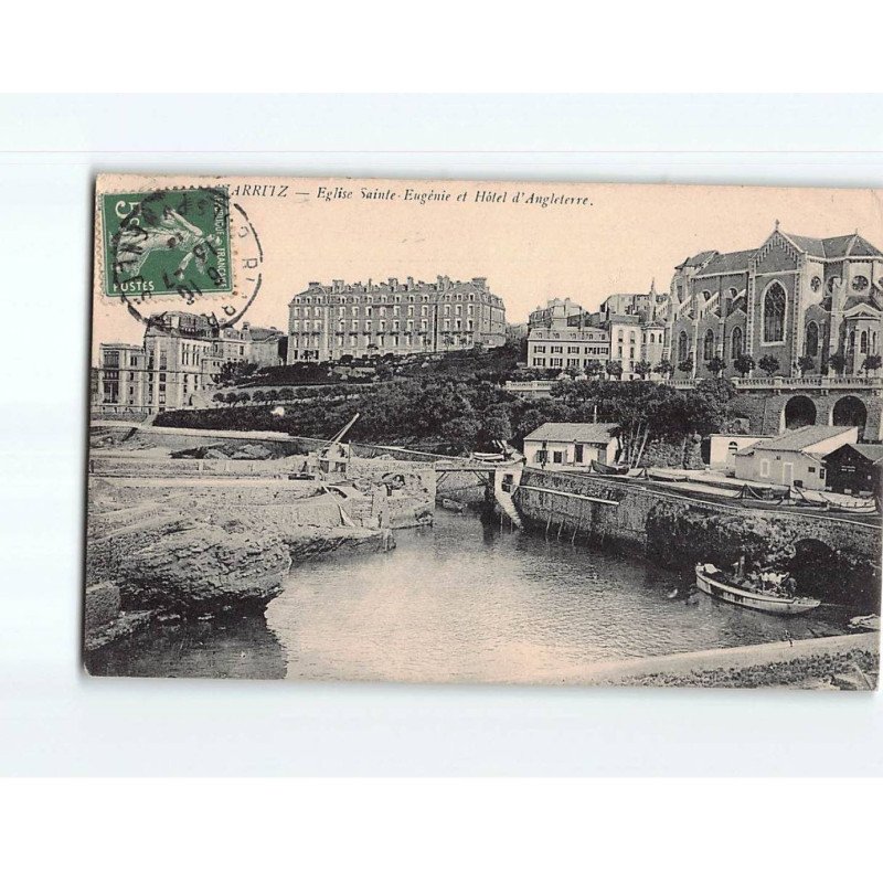 BIARRITZ : Eglise Sainte-Eugénie et Hôtel d 'Angleterre - état BIARRITZ : Eglise Sainte-Eugénie et Hôtel d 'Angleterre - état