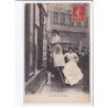 PARIS: les colleuses d'affiches - état