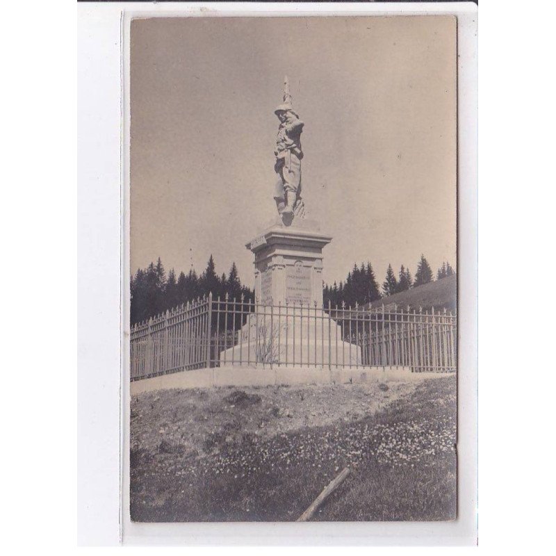 LES PIARDS: le monument - très bon état