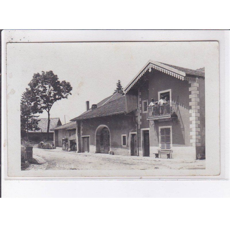 GILLOIS: centre du village - très bon état