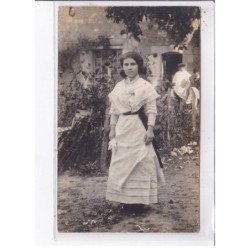 TOURS environs: jeune femme - très bon état