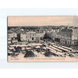 LE MANS : Panorama de la Place de la République un jour de marché - état