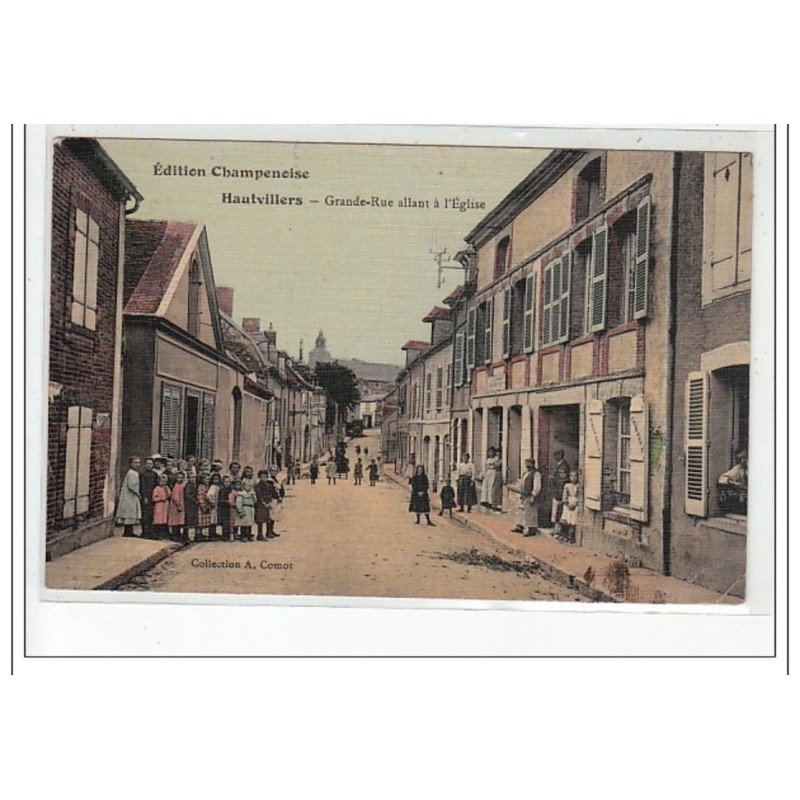 HAUTVILLERS - Grande-Rue allant à l'Eglise - très bon état