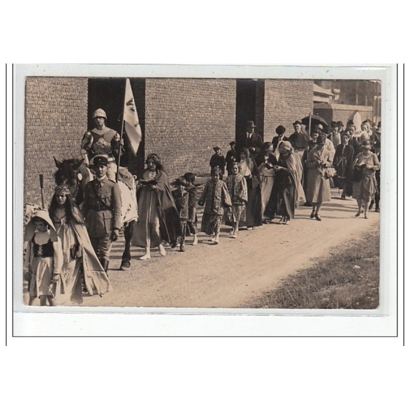 COMPIEGNE (?) - CARTE PHOTO - Fête de Jeanne d'Arc - très bon état