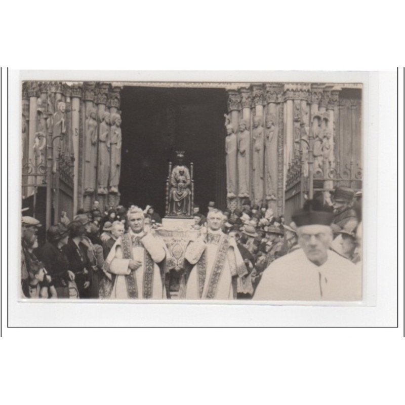 CHARTRES : carte photo (procession) - très bon état
