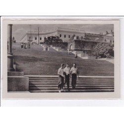 UKRAINE: ODESSA: bâtiment, escalier, personnages - très bon état