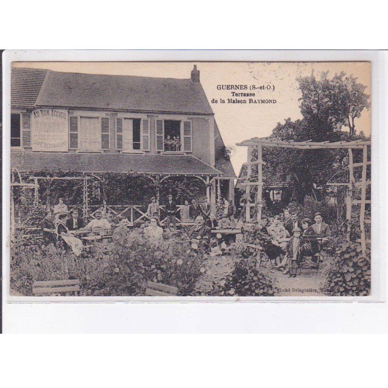 GUERNES: terrasse de la maison raymond - très bon état