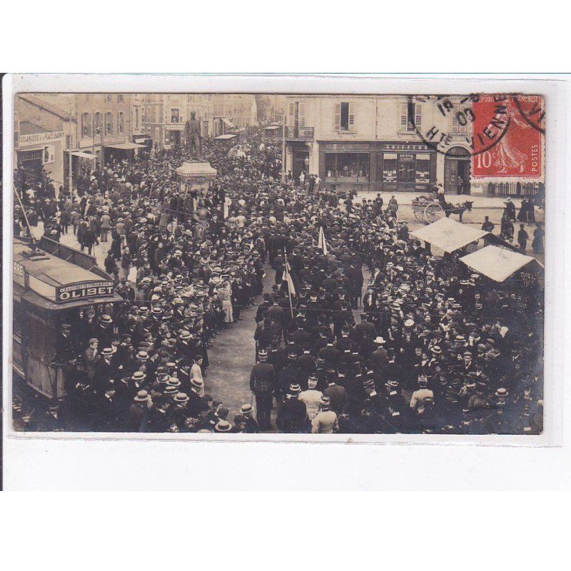 LIMOGES: tramway, défilé - très bon état