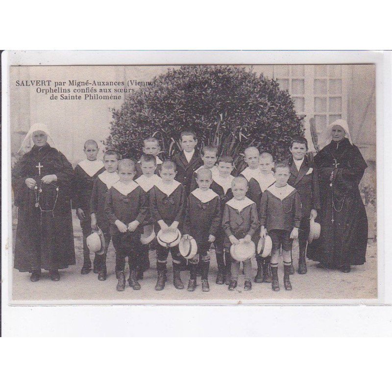 SALVERT: orphelins confiés aux soeurs de sainte philomène - très bon état SALVERT: orphelins confiés aux soeurs de sainte philomène - très bon état