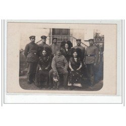 ALSACE - CARTE PHOTO - Militaires et Alsaciennes - très bon état