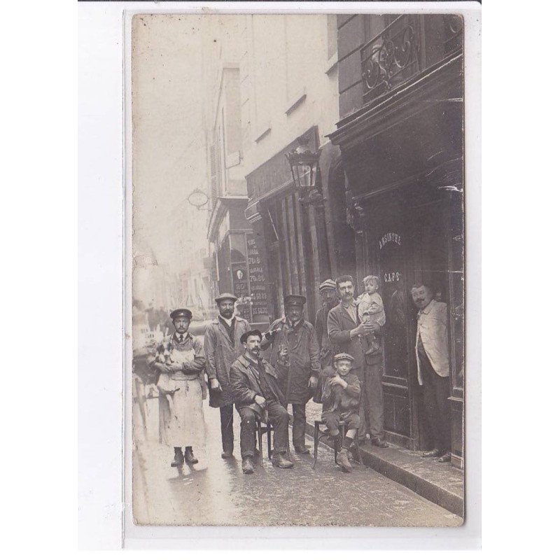 PARIS: abstinthe, café, personnages - état