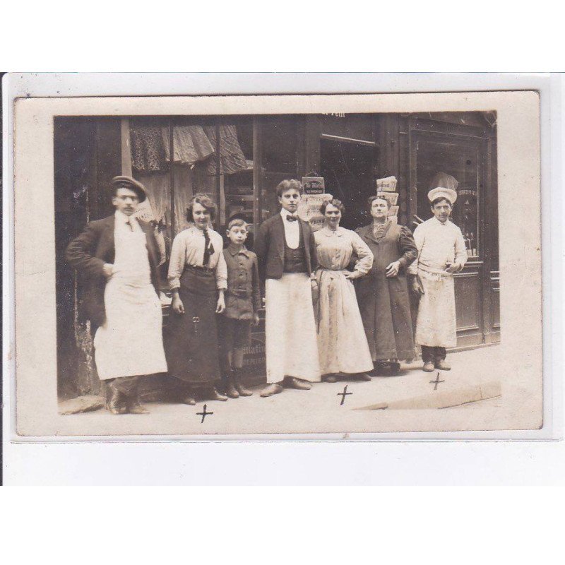 PARIS: personnages, commerce - très bon état