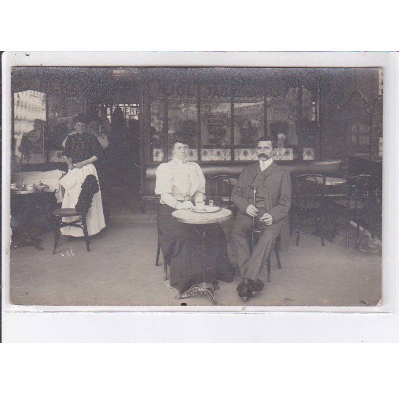 PARIS: café - état