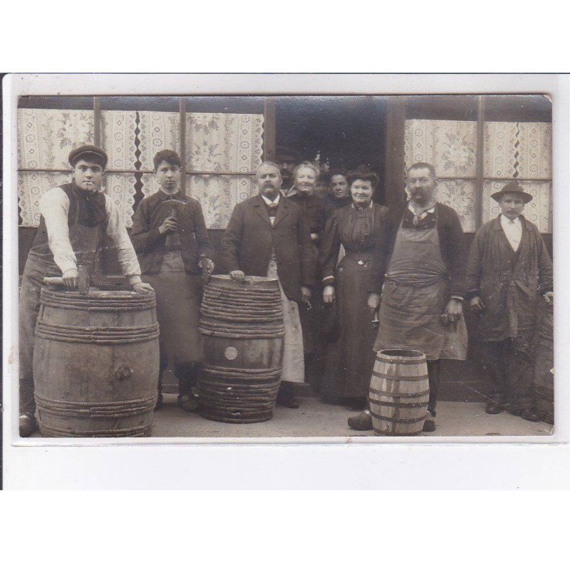 PARIS: tonneau de vins, tonnelier - très bon état