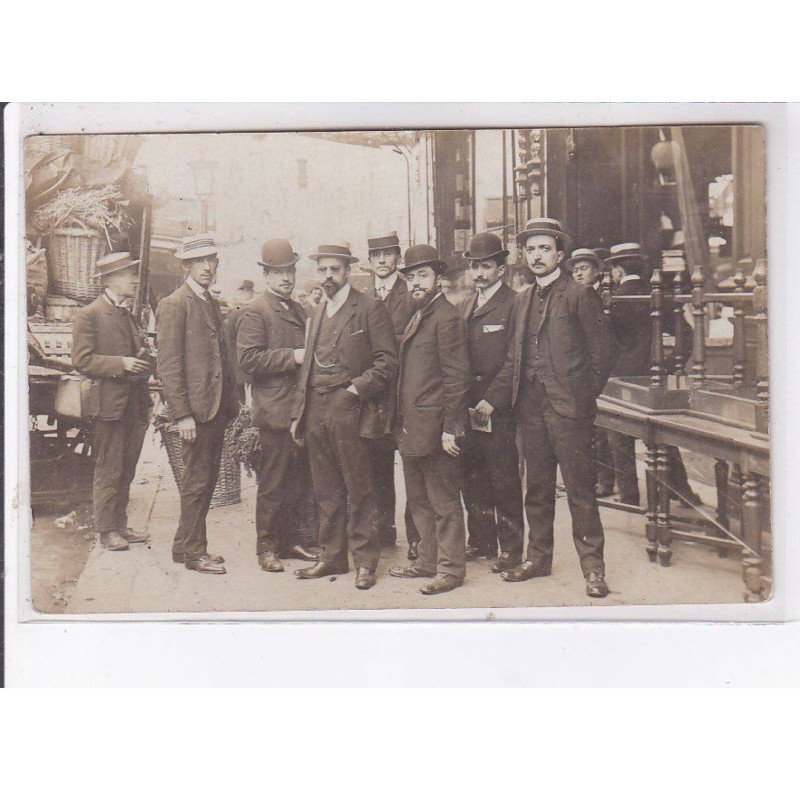 PARIS: personnages - très bon état