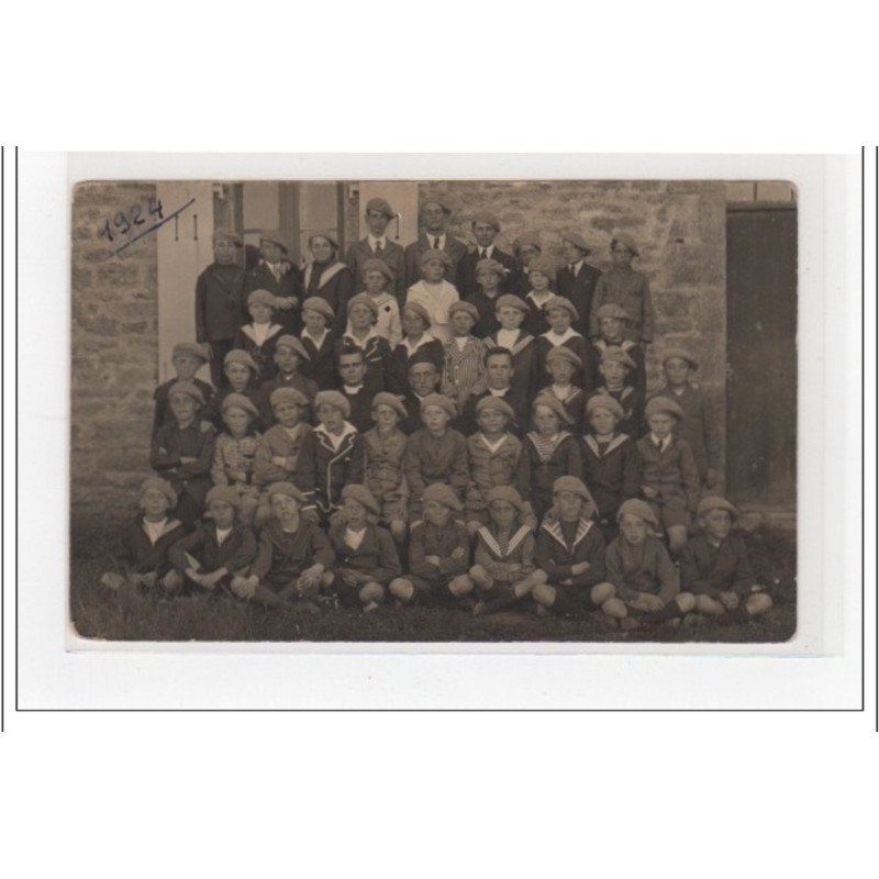 PENMARCH : carte photo de la colonie de vacances à Notre Dame des Lourdes en 1924 - très bon état