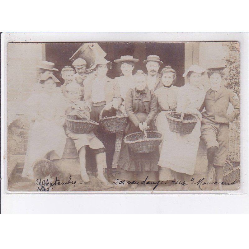 VOUGY: vendanges aux trois moineaux - très bon état