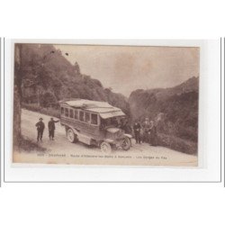 Route d'Allevard à Goncelin - l'autobus dans les gorges du Fay - très bon état