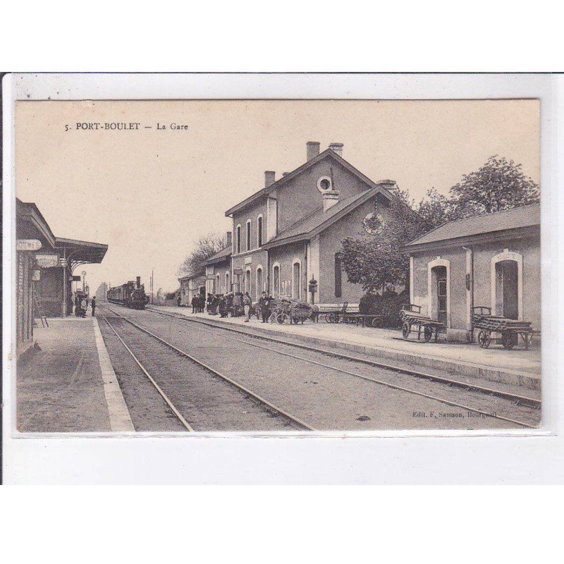 PORT-BOULET: la gare - très bon état