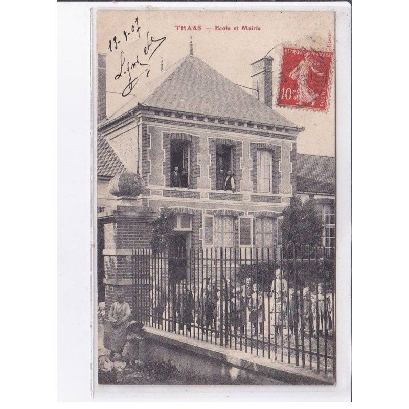 THAAS: école et mairie - très bon état