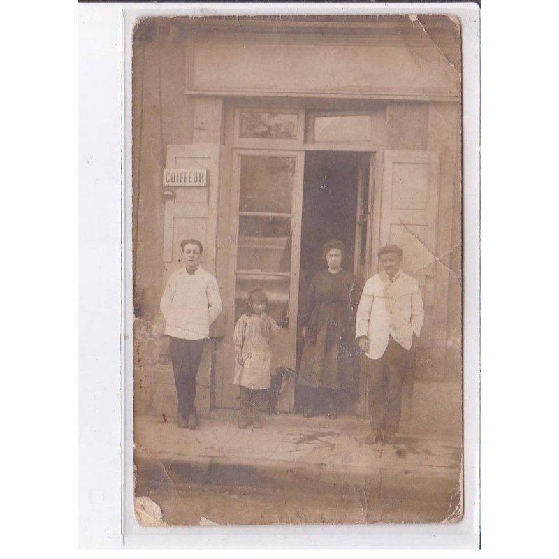 ROANNE: coiffeur - état