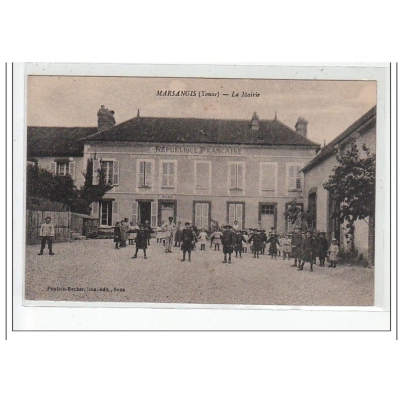 MARSANGIS - La mairie - très bon état