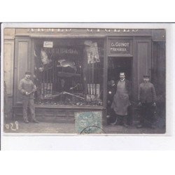 AVALLON: armes, chasse - très bon état