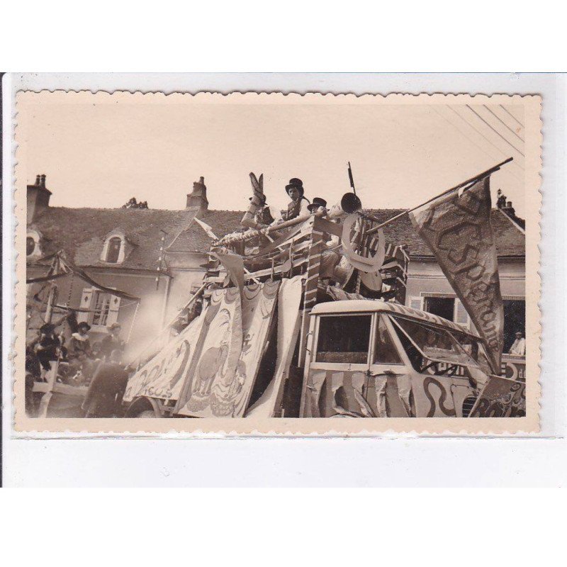 AVALLON: cavalcade éléphant - très bon état