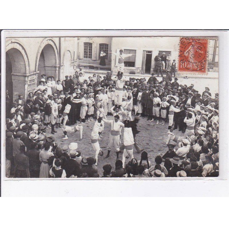 AVALLON: fête, sport - très bon état