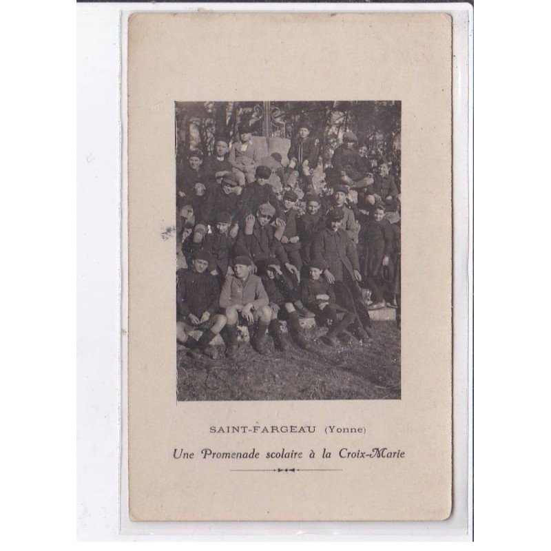 SAINT-FARGEAU: une promenade scolaire à la croix-marie - très bon état