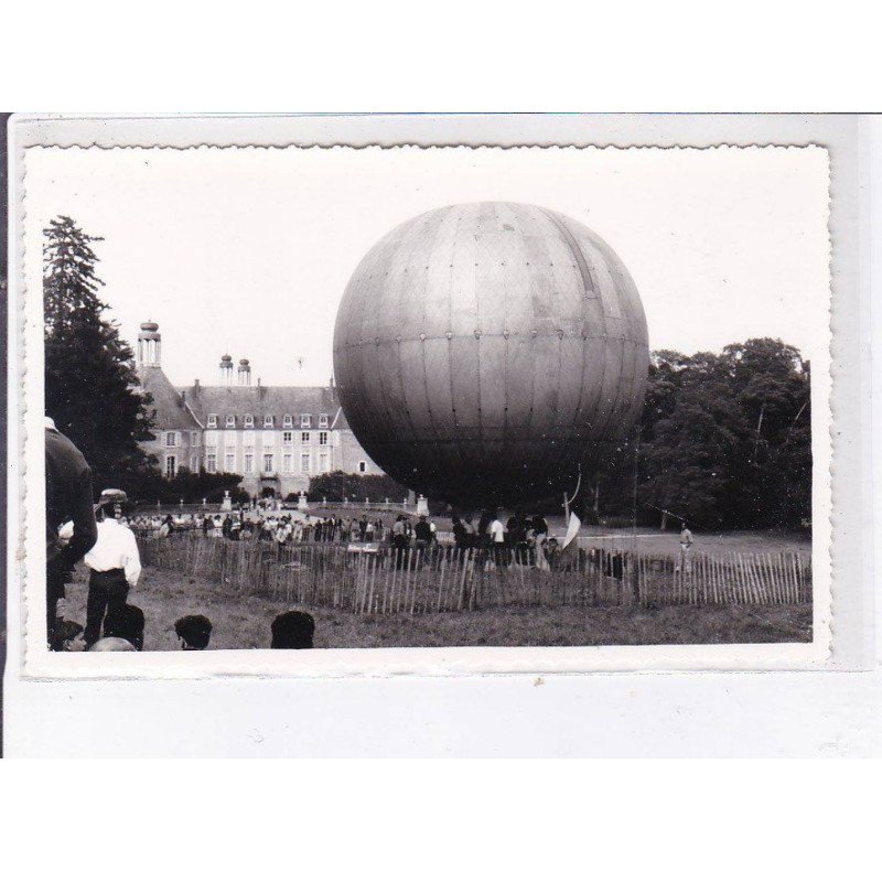SAINT-FARGEAU: fête, aviation, ballon rond, tracteur, marriage, 4 photos - très bon état
