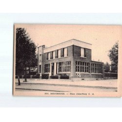 MONTROUGE : Place Jules-Ferry - très bon état