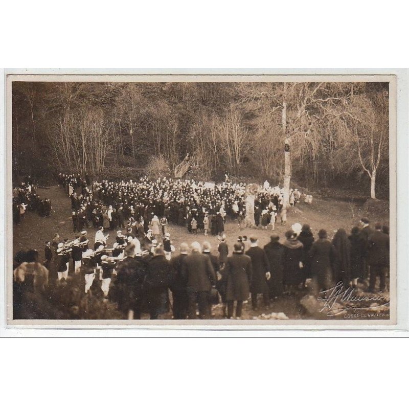 COSSE LE VIVIEN : carte photo vers 1920 - très bon état