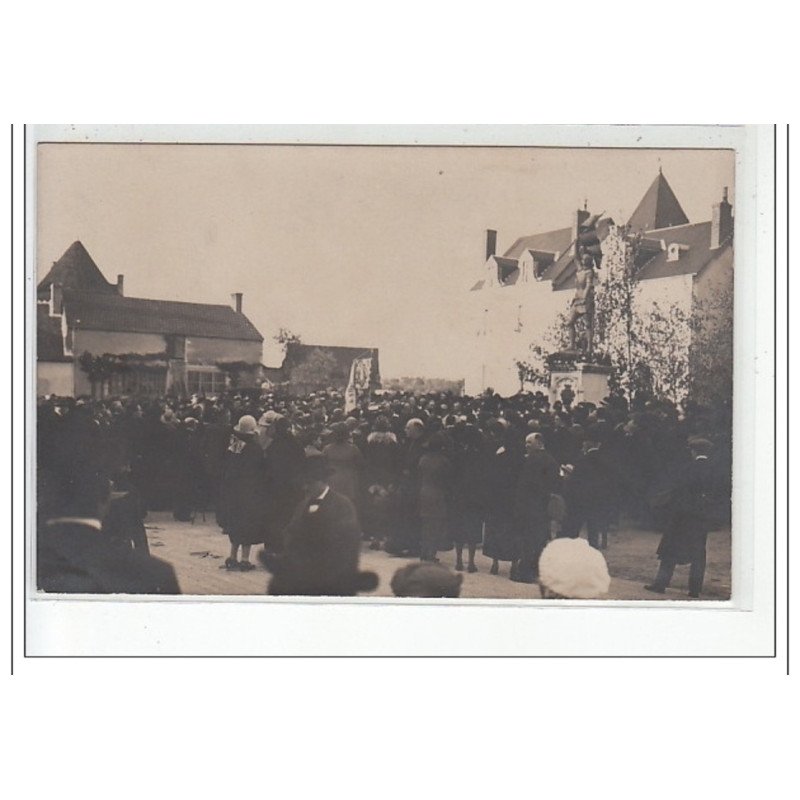 SAINT PIERRE LE MOUTIER - CARTE PHOTO - Fête de Ste Jeanne d'Arc - très bon état SAINT PIERRE LE MOUTIER - CARTE PHOTO - Fête de Ste Jeanne d'Arc - très bon état