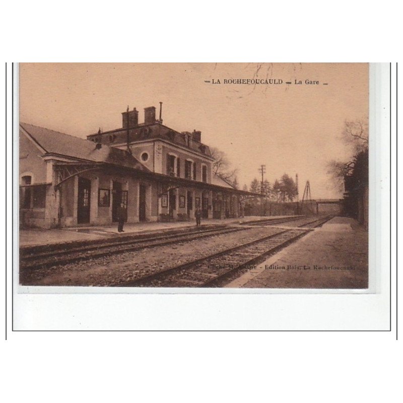 LA ROCHEFOUCAULD - La gare - très bon état