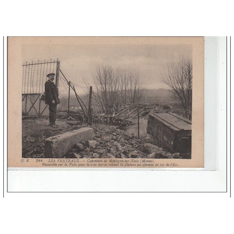 LES VENTEAUX - Commune de Montigny sur Vesle - Passerelle sur la Vesle  - très bon état