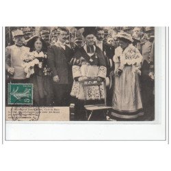 MARS LA TOUR - Le Chanoine Joseph Faller décoré par le Général Couturier - très bon état