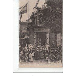 DUNKERQUE - Sortie de la Procession de Notre-Dame des Dunes - très bon état