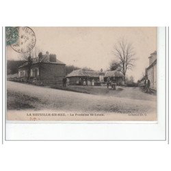 LA NEUVILLE EN HEZ - La fontaine Saint-Louis - très bon état