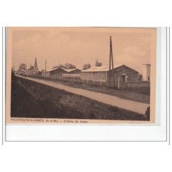 VILLENEUVE LE COMTE - L'usine de jouets - très bon état