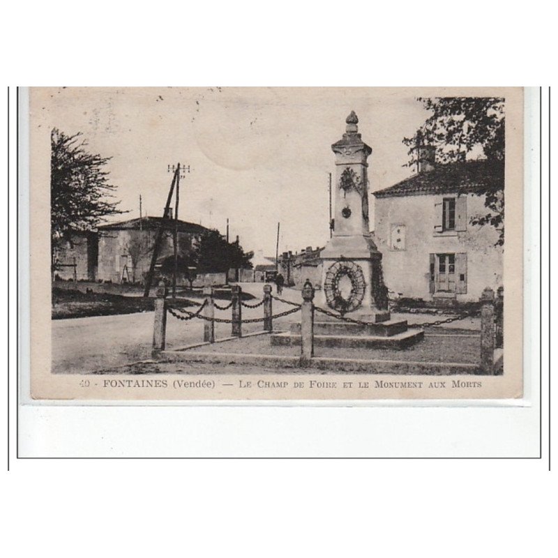 FONTAINES - Le champ de foire et le Monument aux Morts - très bon état FONTAINES - Le champ de foire et le Monument aux Morts - très bon état