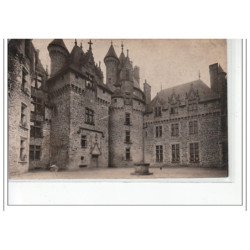 Environs de CHALUS - Château de Lamberlie - très bon état